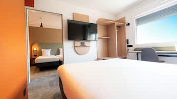 Familienzimmer | 1 Schlafzimmer, hochwertige Bettwaren, Schreibtisch