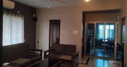 Stylo Stays 3 mins drive from Biswa Bangla Gate