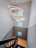 Bungalow familial | 5 chambres, système d’insonorisation, fer et planche à repasser