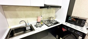 3-bedroom apartment in fabulous Toshkent with AC, WiFi