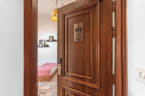 Interior entrance - Mar Mikhael Studios (Beirut)