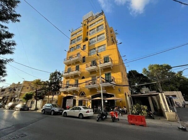 Exterior - Mar Mikhael Studios (Beirut)