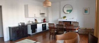 Joyeux apartment with private parking