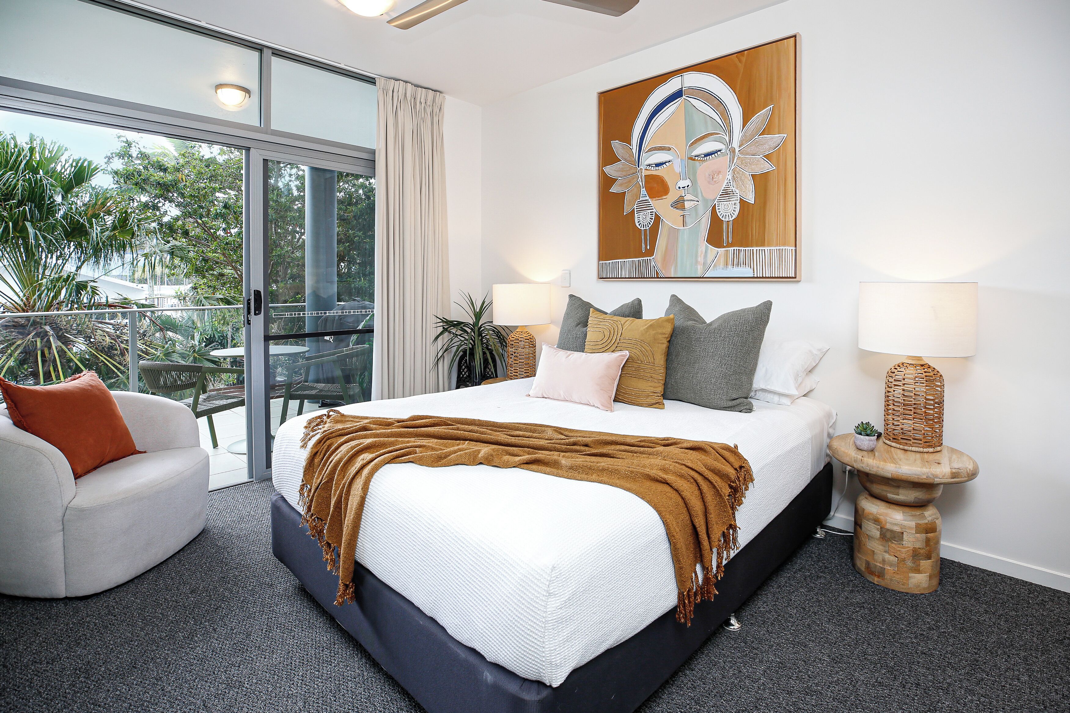 Departamento Deluxe, balcón, vista a la alberca | 3 habitaciones, tabla de planchar con plancha y wifi gratis 