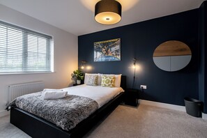 House | Iron/ironing board, free WiFi, bed sheets