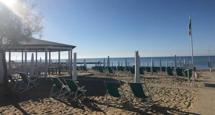 Small villa 50 steps from the sea