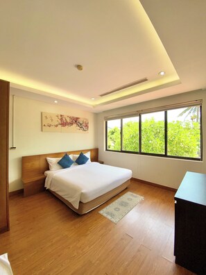 4 slaapkamers, een kluis op de kamer, een strijkplank/strijkijzer