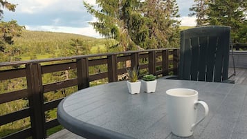 House, 3 Bedrooms | View from property