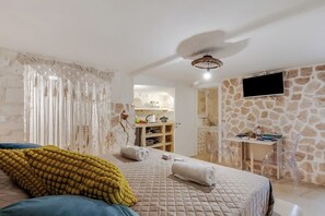 Honeymoon Studio (Maison 43 Ostuni With Indoor Pool) | Free WiFi, bed sheets - Maison 43 Ostuni With Indoor Pool (Ostuni)