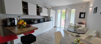 Charming 4-bedroom estate in enchanting Albaré Stazione with AC, WiFi