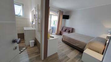 4 camere, Wi-Fi, lenzuola