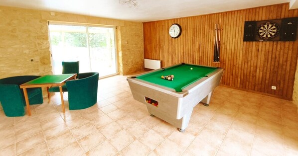 Games room - Demeure La CLORIERA (Sainte-Mondane)