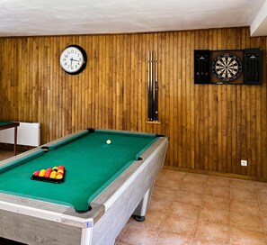 Games room - Demeure La CLORIERA (Sainte-Mondane)