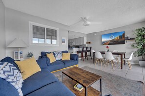 TV - Perfect beach getaway at Fountainhead Towers, located oceanfront on 116th Street (Ocean City)