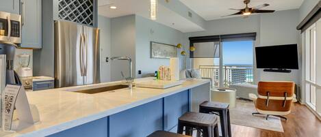 Fridge, microwave, oven, stovetop