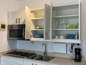 Apartment, 1 Bedroom, Smoking, Balcony | Interior
