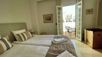 House | 2 bedrooms, free WiFi, bed sheets