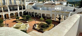 Marbella - House - Sleeps 4 - Pool - Parking