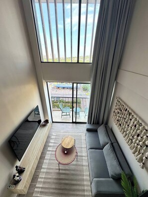 TV connectée, espaces bureaux