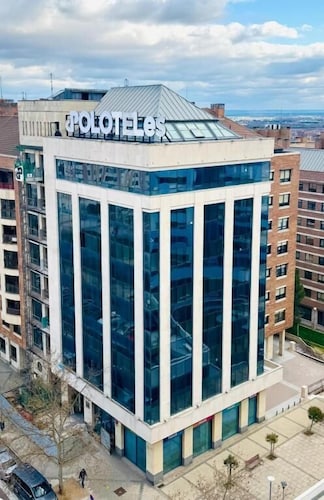 Polotel