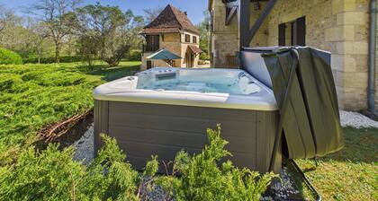 Lovely house with jacuzzi for 8 people