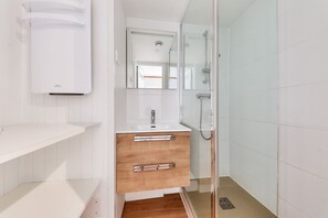 Dusj og hårføner
