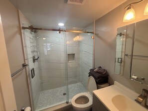 Towels - Vacation At Bac Bay! Fun In The Sun! 2B/2B Condo Walk To Beach! (Fort Myers Beach)