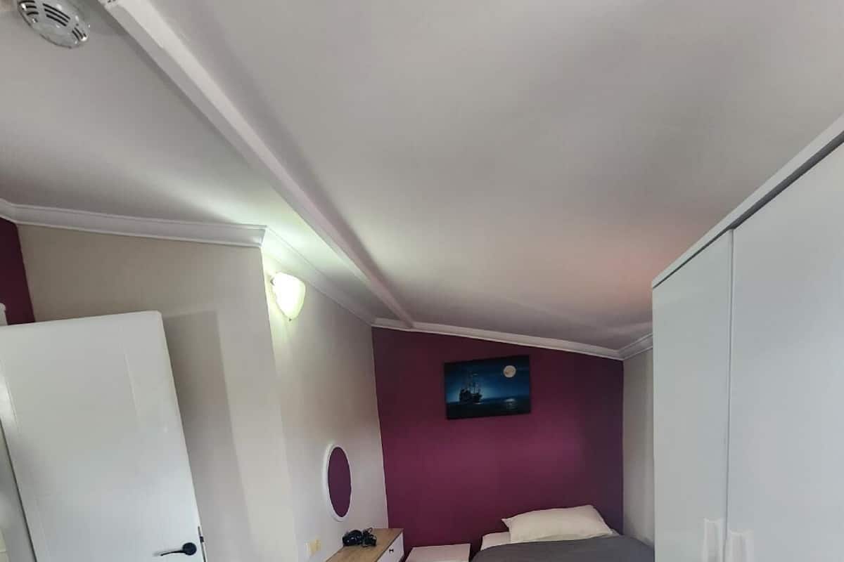 Classic Triple Room, Balcony, Mountain View