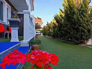 Entrada de la propiedad