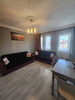 Basic Quadruple Room, Balcony, Pool View | Private kitchen | Eco-friendly cleaning products, paper towels - Şehzade Apart Otel (Fethiye)