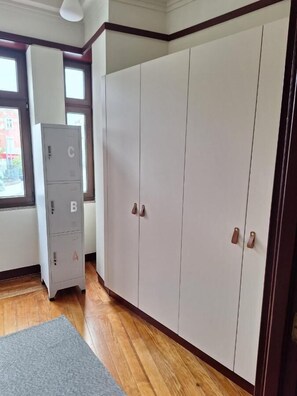 Chambres insonorisées, fer et planche à repasser, Wi-Fi gratuit