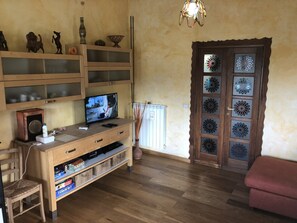 House | Living room - Belvilla by OYO Casa Gialla (Sonnino)