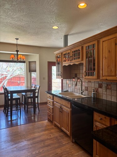 Comfortable and spacious 3 bedroom home near Durango ideal for families & groups