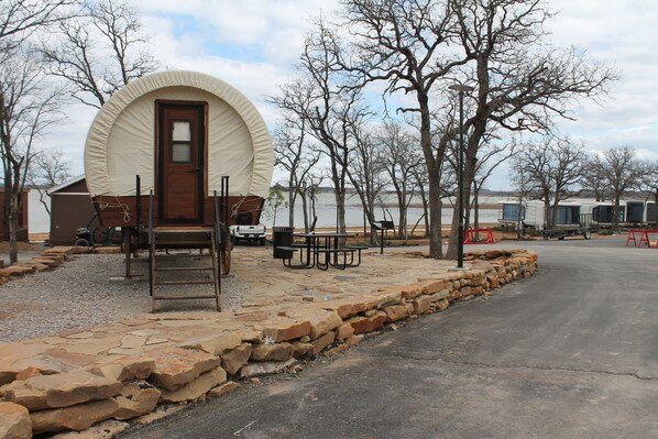 Exterior - Wagon 1 - Cozy - Stylish West Wagon - Rustic Charm (Runaway Bay)