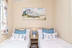 3 bedrooms, desk, iron/ironing board, WiFi