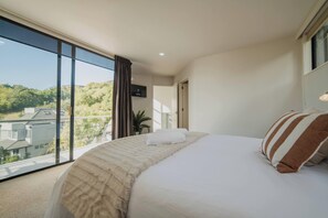 3 Schlafzimmer, Bügeleisen/Bügelbrett, WLAN, Bettwäsche