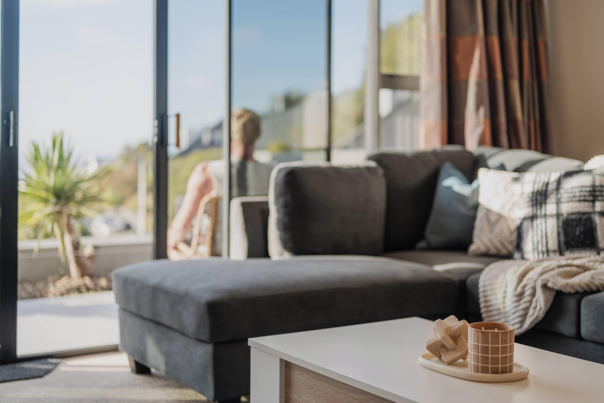 TV, fireplace, video games