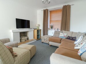 Living area - 63 Kingsland Road (Holyhead)