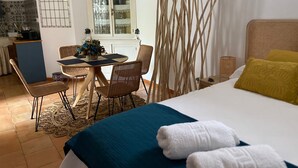 Room - Carmen de Belén, tranquility next to the Alhambra (Granada)