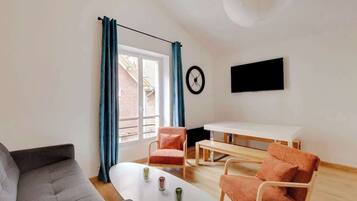 Televisión y oficina