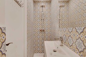 Dusche, Haartrockner