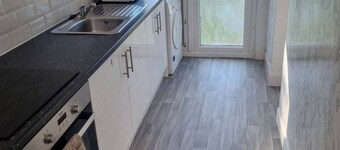 กิลลิงแฮม 4-เบด สเตย์ - Wi-Fi, จอดรถฟรี, แอลดีเอ็น แอคเซส