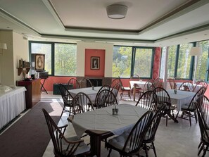 Desayuno buffet incluido todos los días 