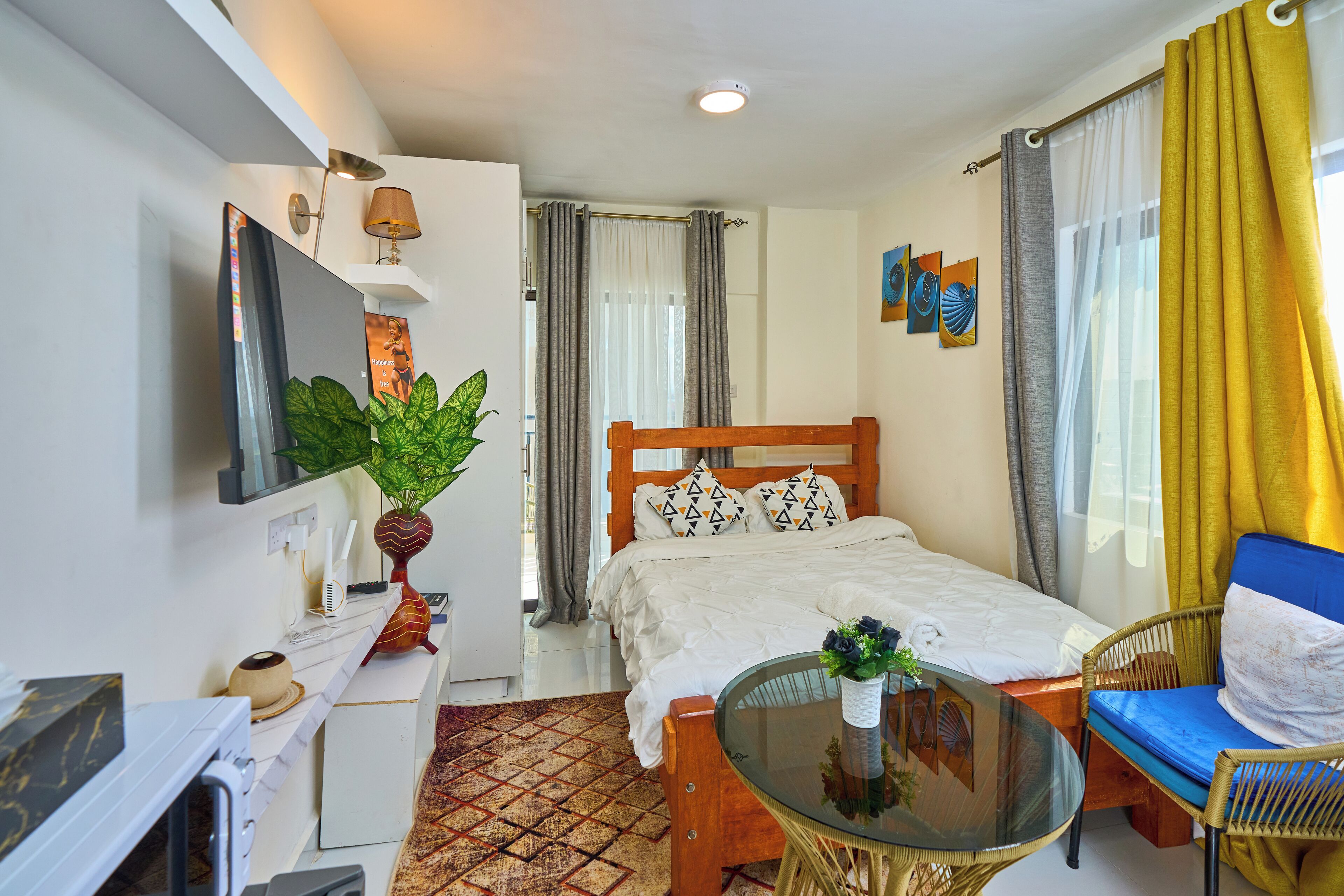 Superior Apartment, City View | Iron/ironing board, free WiFi