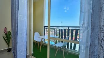 Superior Apartment | Terrace/patio