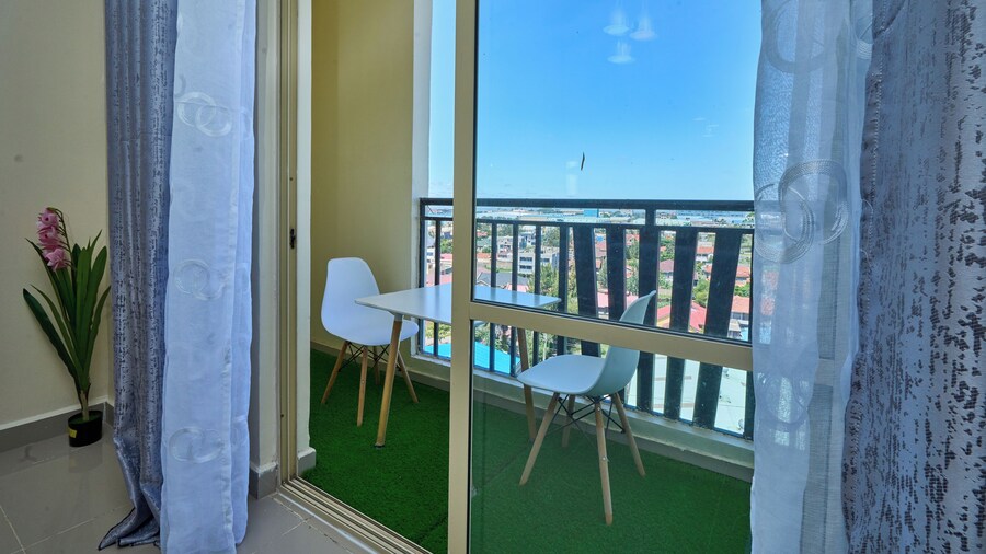 Luxore Apartments