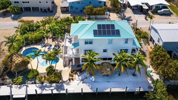 Unclassified image, 1 of 49, button