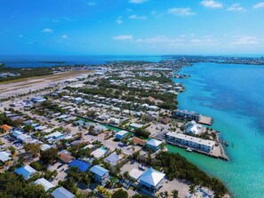 Unclassified image, 2 of 41, button - Seaside Escape - 3bed/3bath ground level waterfront pool home (Marathon)