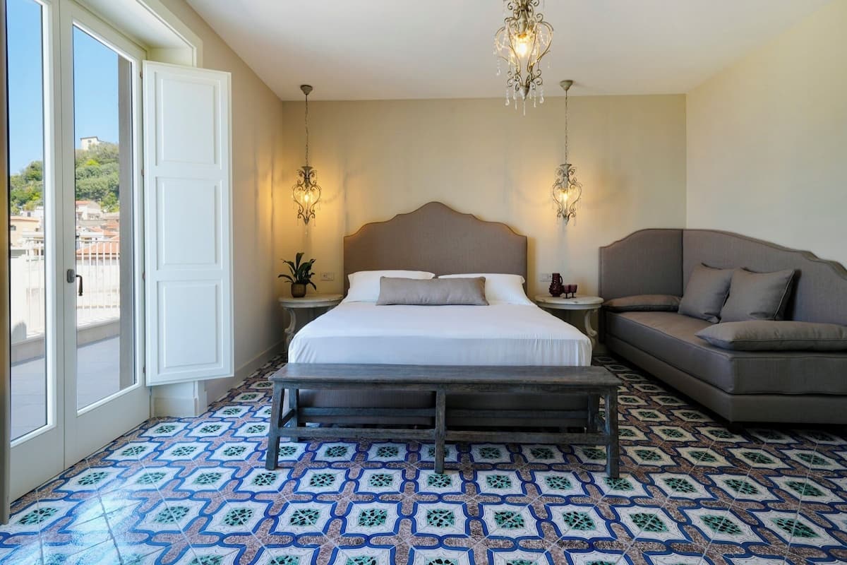 Chambre Deluxe Double ou avec lits jumeaux, vue mer | 1 chambre, minibar, coffres-forts dans les chambres