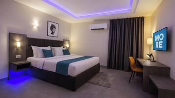 Soundproofing, free WiFi, bed sheets